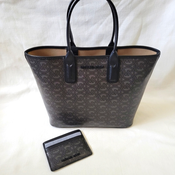 New Beautiful Michael Kors The Jodie Small Tote Black Set with Card Holder - Picture 14 of 16
